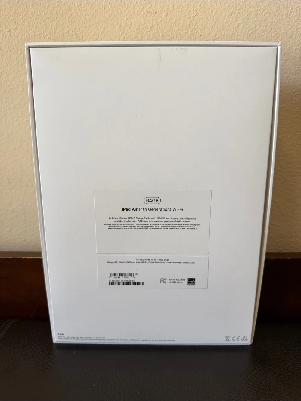 Apple iPad Air Box Only *NO iPad* 4th Generation Wi-Fi - Apple Decals & Pamphlet